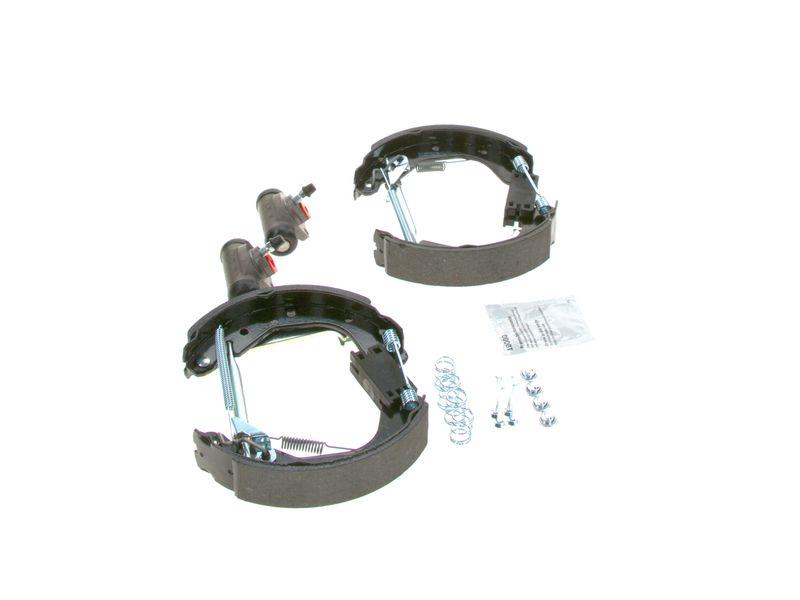 Jeu de mâchoires de frein BOSCH 0 204 114 699