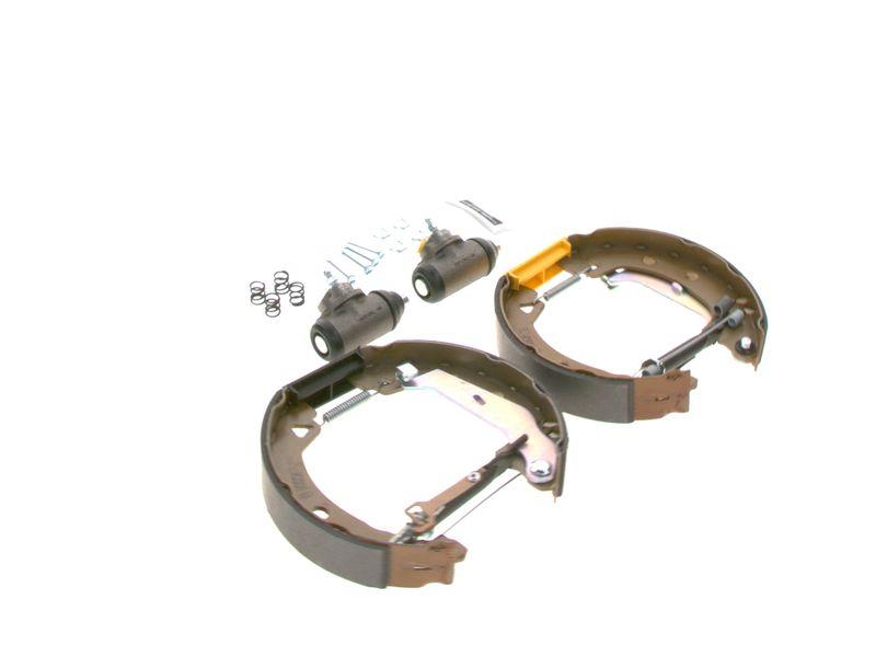 Jeu de mâchoires de frein BOSCH 0 204 114 008