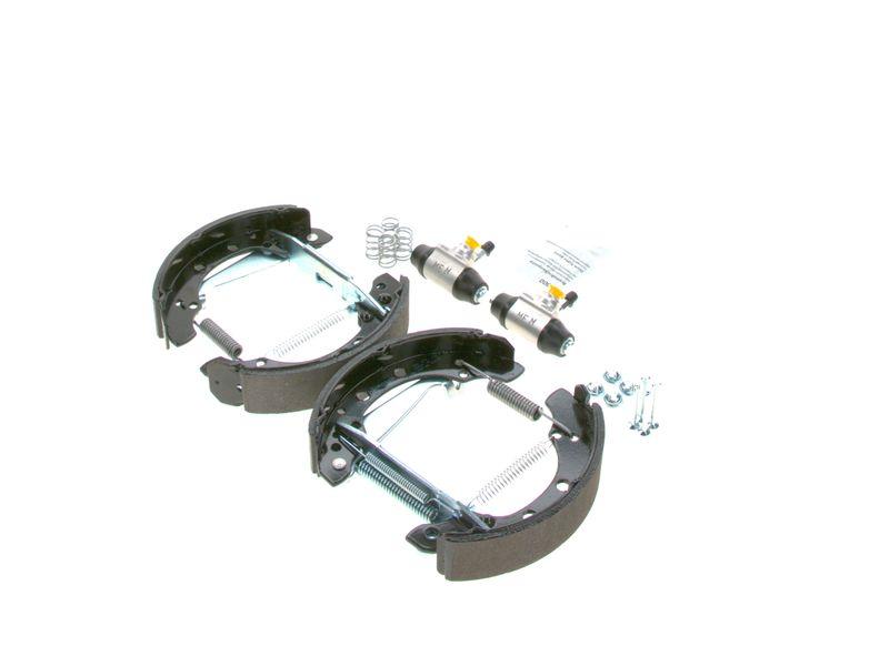 Jeu de mâchoires de frein BOSCH 0 204 114 546