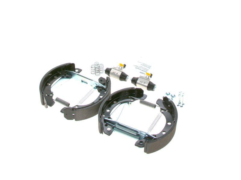 Jeu de mâchoires de frein BOSCH 0 204 114 546