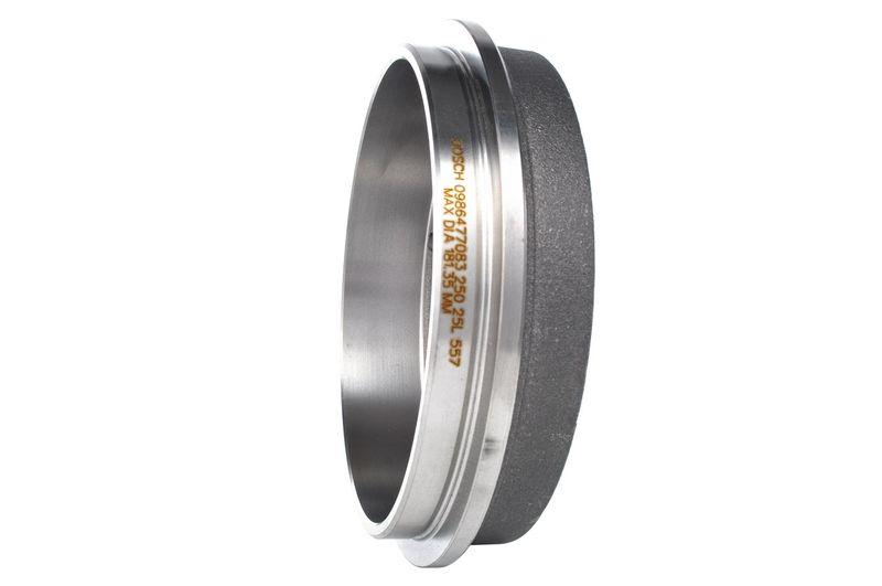 Tambour de frein BOSCH 0 986 477 083