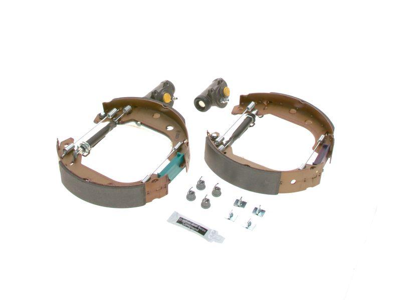 Jeu de mâchoires de frein BOSCH 0 204 114 061