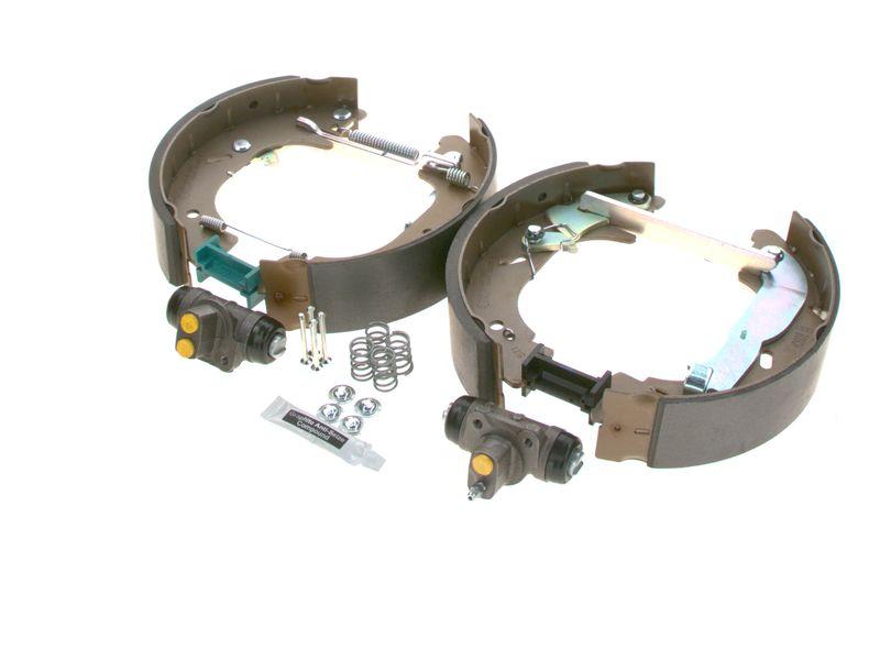 Jeu de mâchoires de frein BOSCH 0 204 114 103