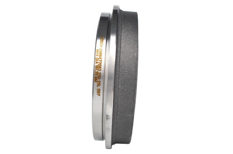 Tambour de frein BOSCH 0 986 477 083