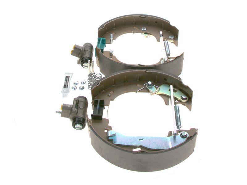 Jeu de mâchoires de frein BOSCH 0 204 114 103