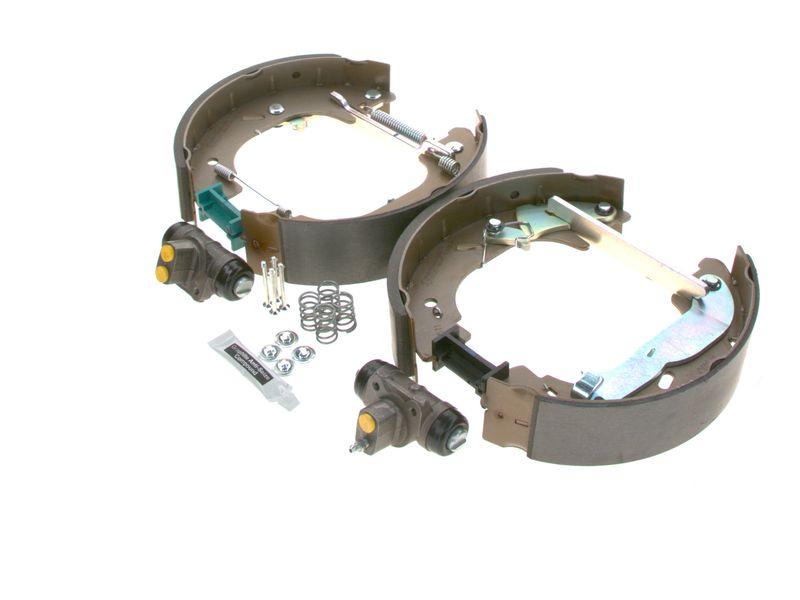 Jeu de mâchoires de frein BOSCH 0 204 114 103