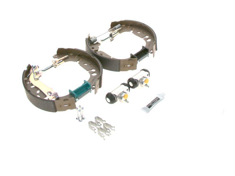 Jeu de mâchoires de frein BOSCH 0 204 114 655