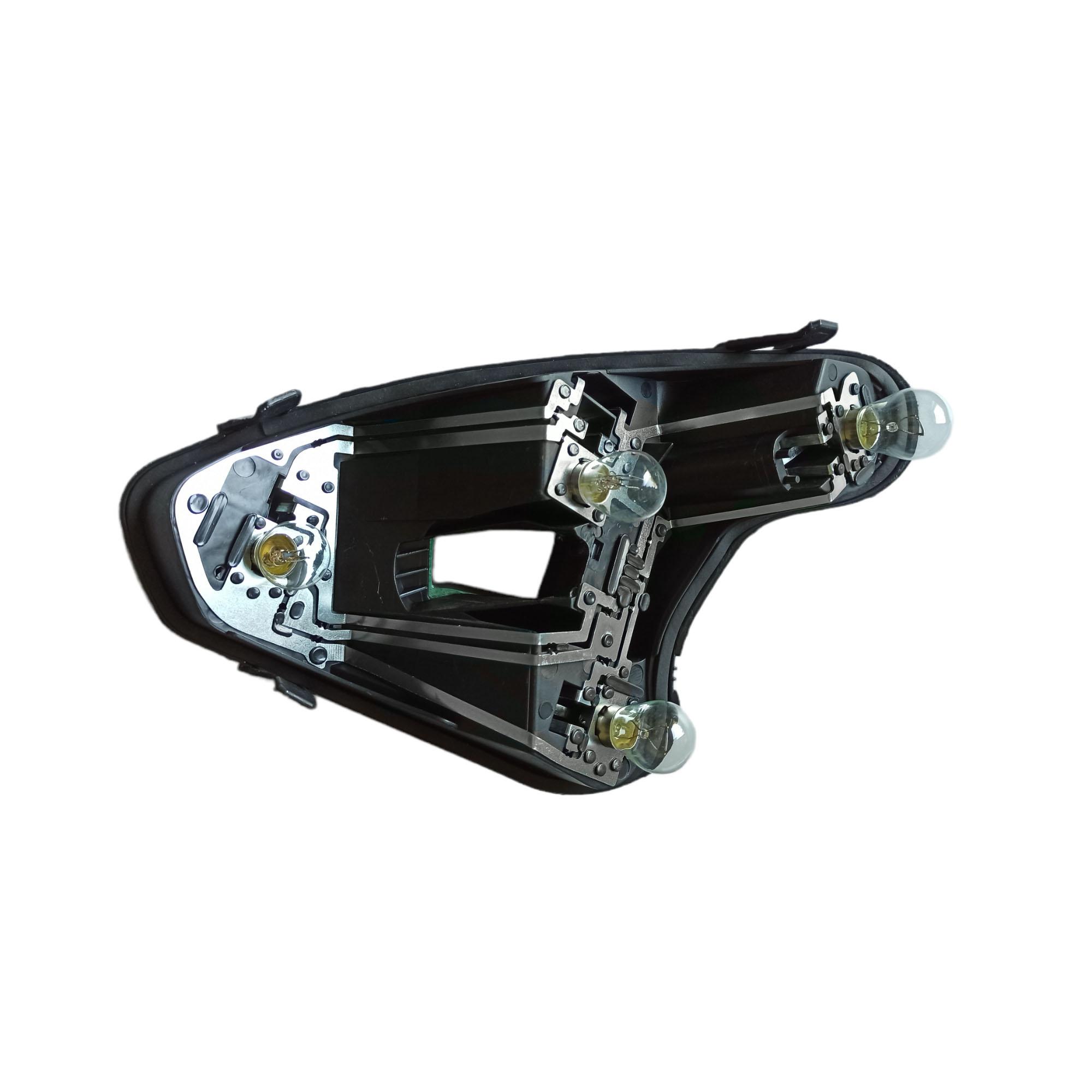 Platine de feu arrière gauche avec ampoules pour Peugeot 308 phase 1 PARTSLINE KC02082