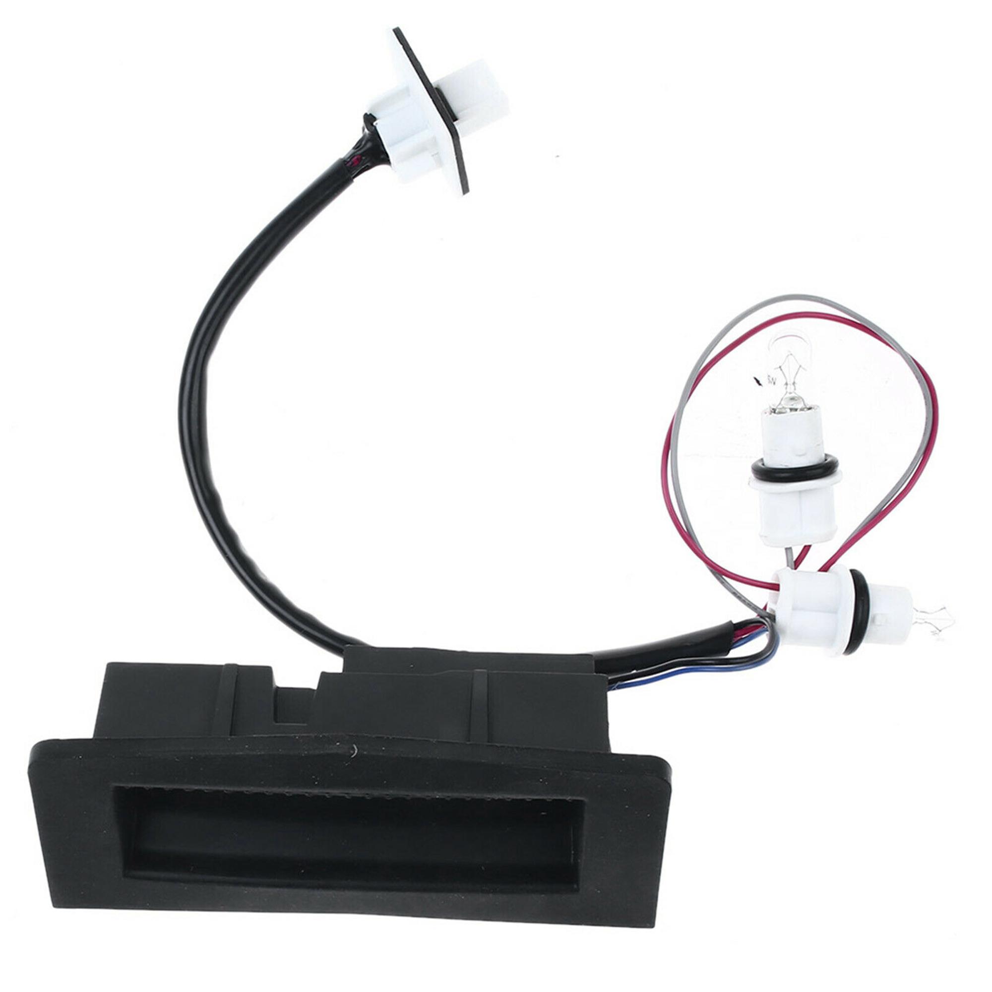 Bouton, contacteur de hayon compatible avec Astra H ou Zafira B PARTSLINE SC57801